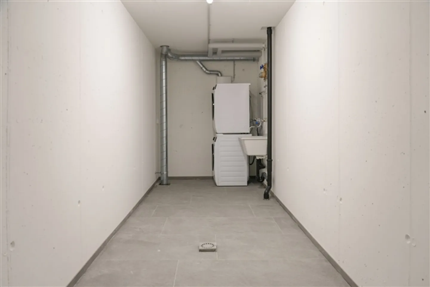 Modern 3.5-room maisonette with terrace in Grenchen - Photo 10 of 12