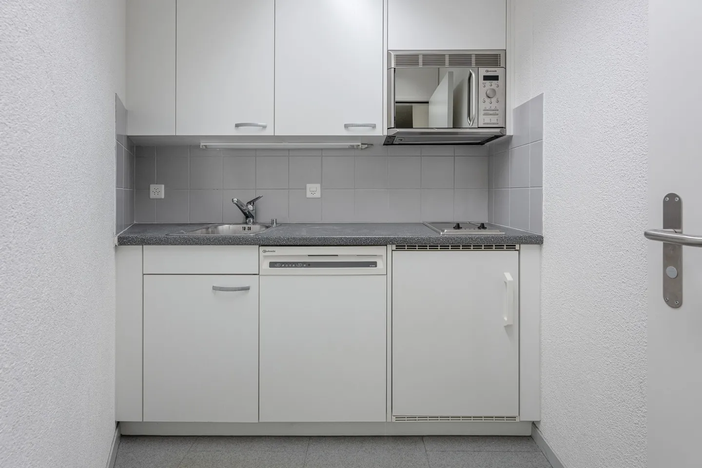 Edificio ad uso misto in affitto - Foto 8 di 12