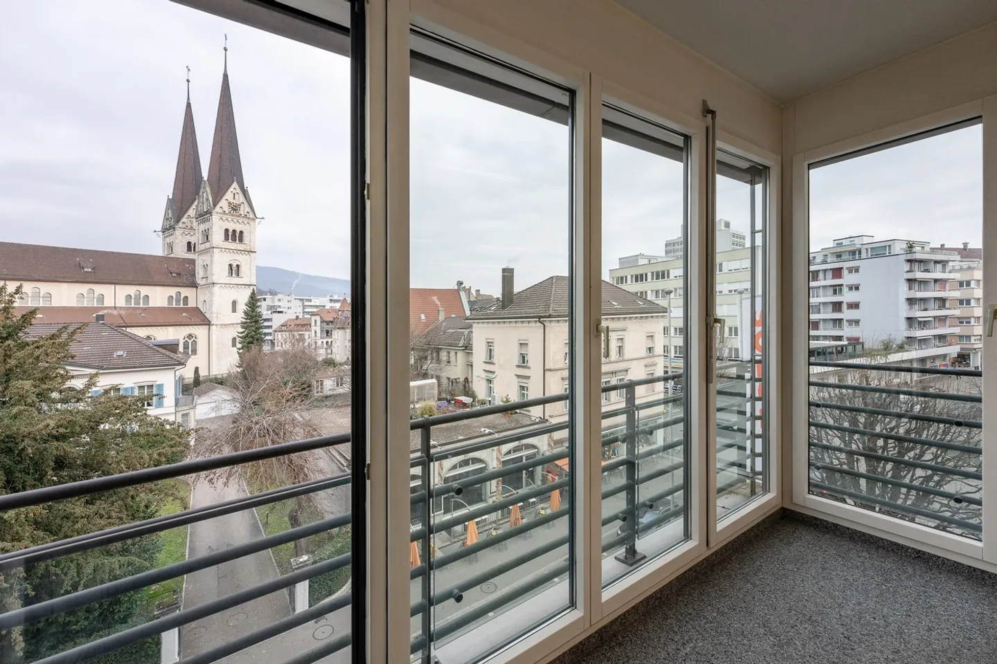 Edificio ad uso misto in affitto - Foto 7 di 12