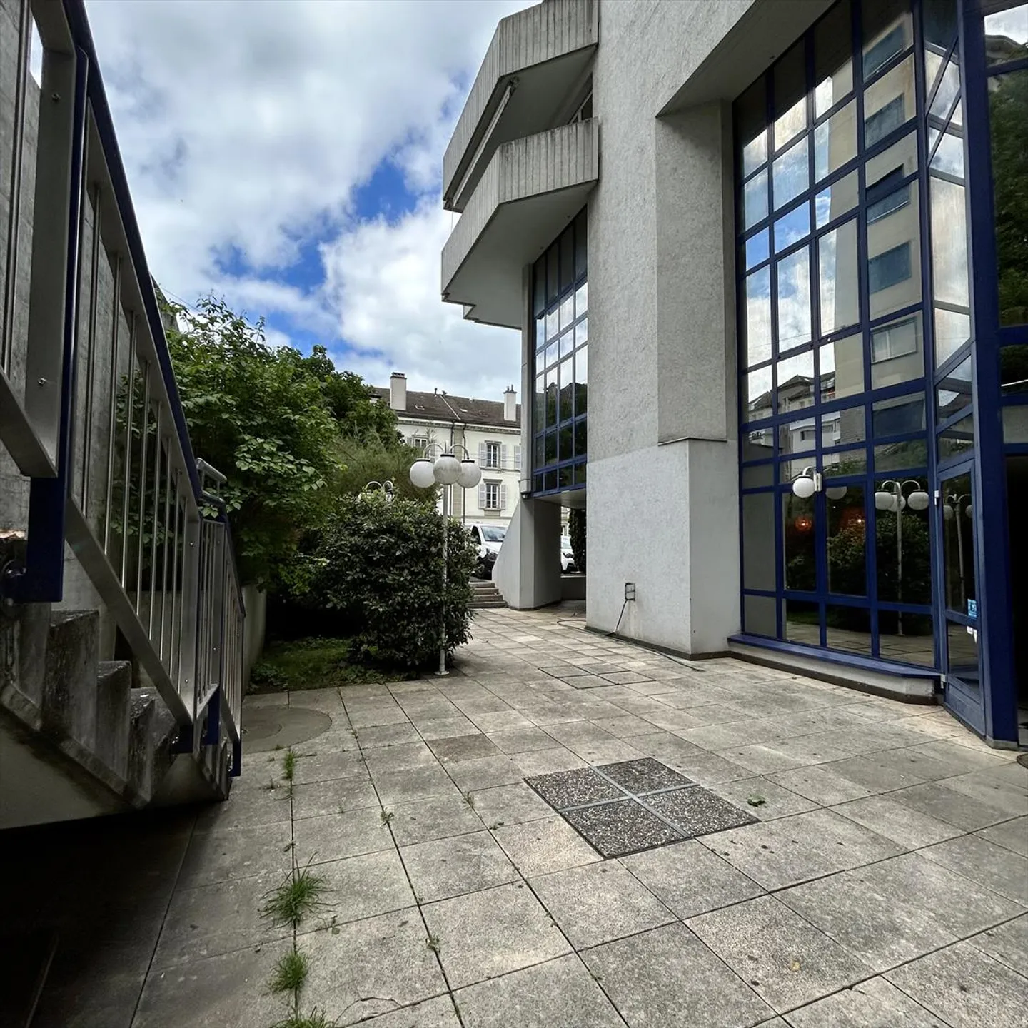 Edificio ad uso misto in affitto - Foto 6 di 13