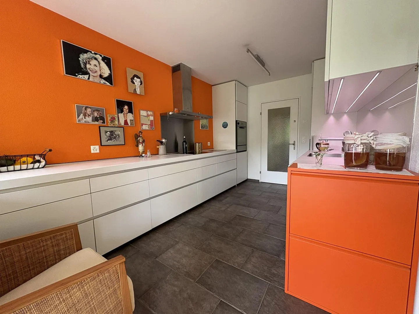 Living with tropical flair in Reussport - Photo 5 of 10