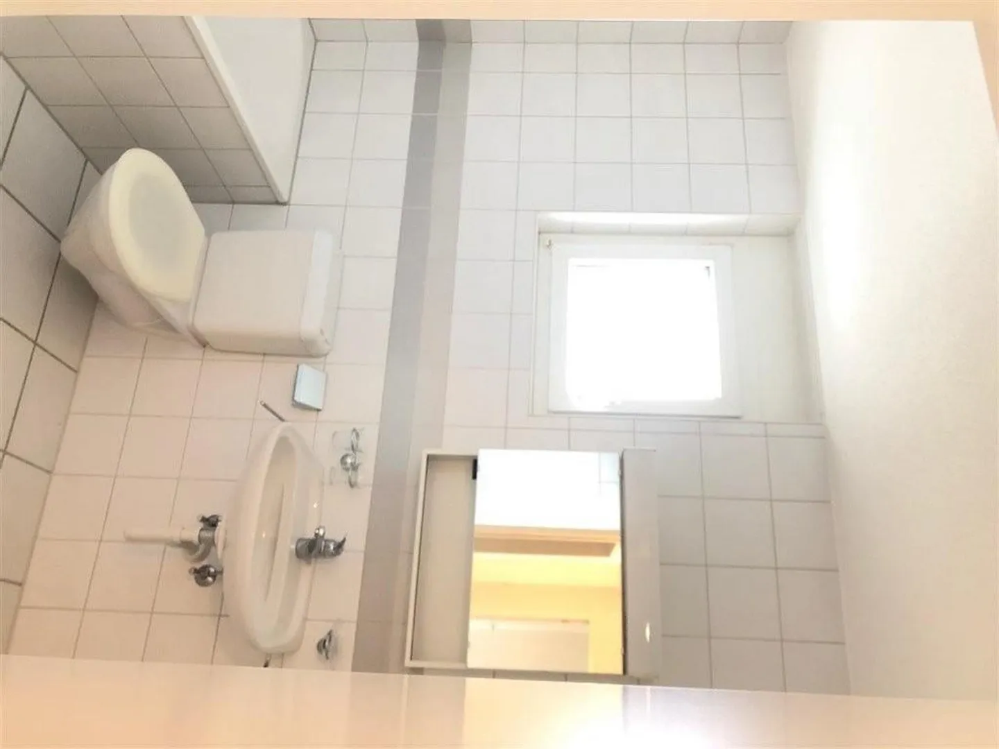 Appartamento luminoso in un'area residenziale ben tenuta - Foto 8 di 10