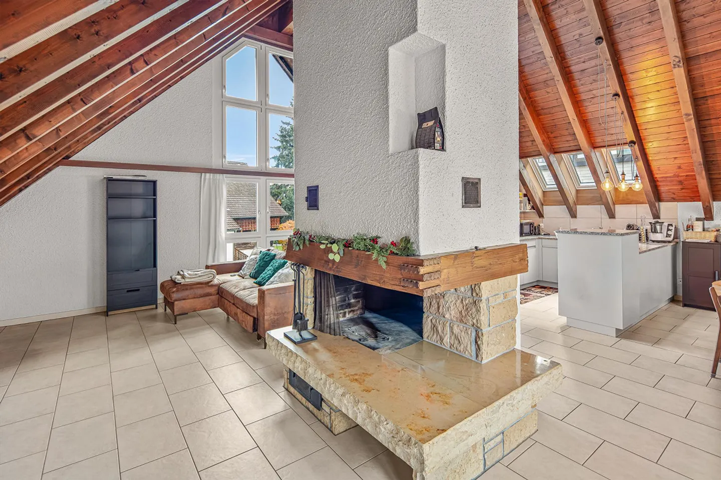 Affascinante casa unifamiliare di 4½ stanze - Foto 4 di 11