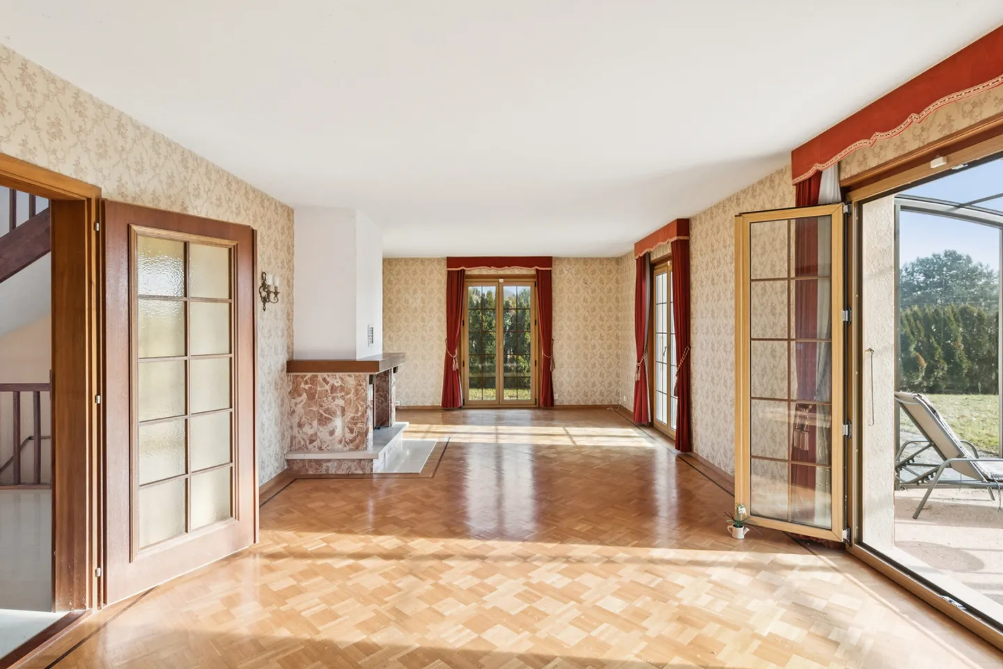 Spacious Family Home in Lausanne - Photo 6 of 15