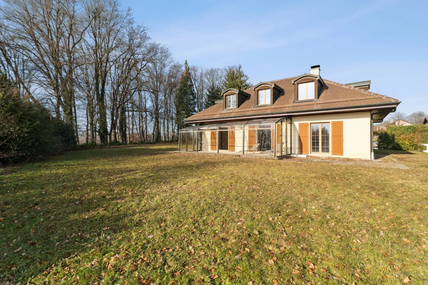 Spacious Family Home in Lausanne - Photo 15 of 15