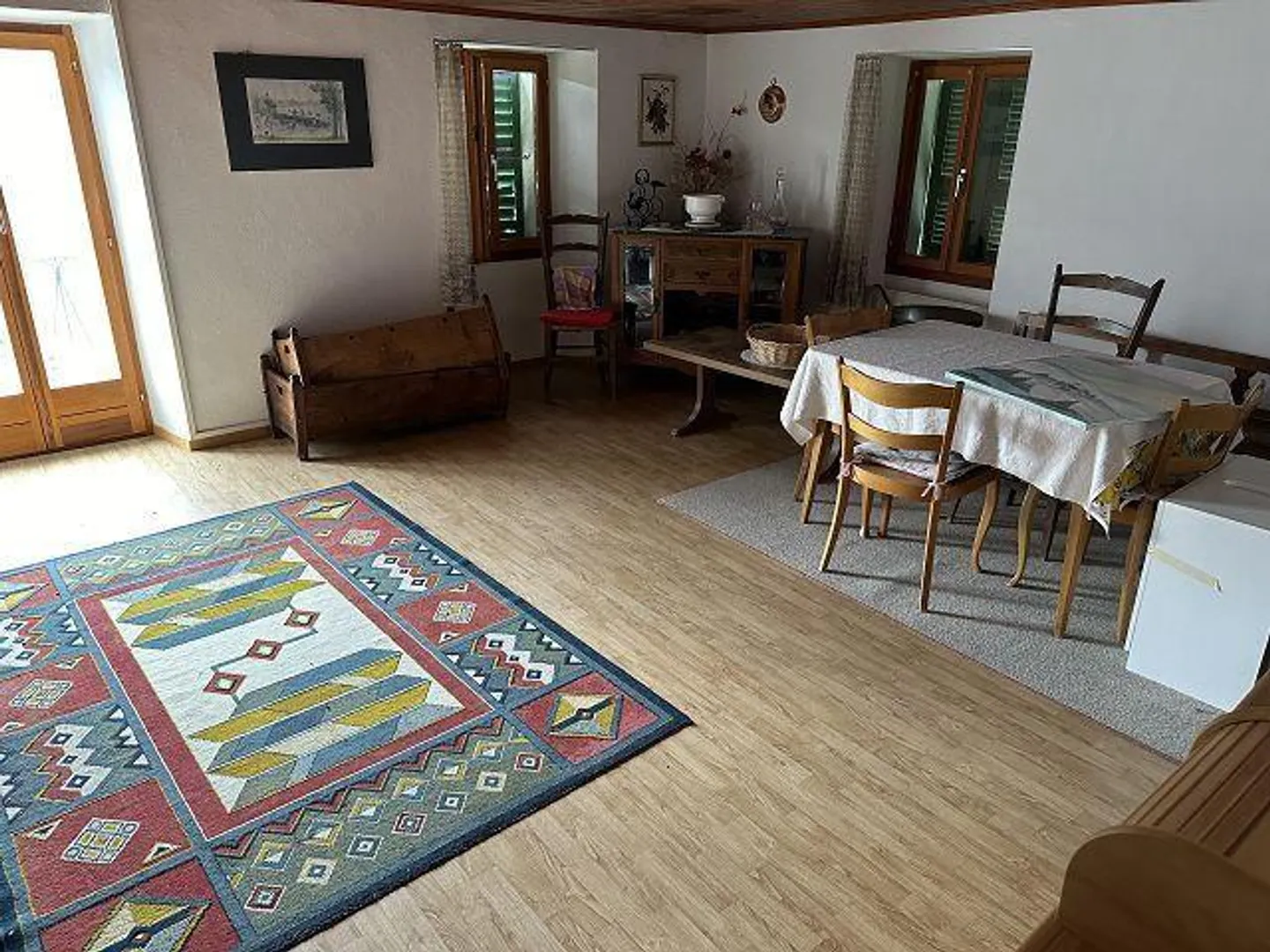 Maison de 3 familles dans un emplacement très calme et ensoleillé avec vue / maison de 3 ... - Photo 5 sur 34