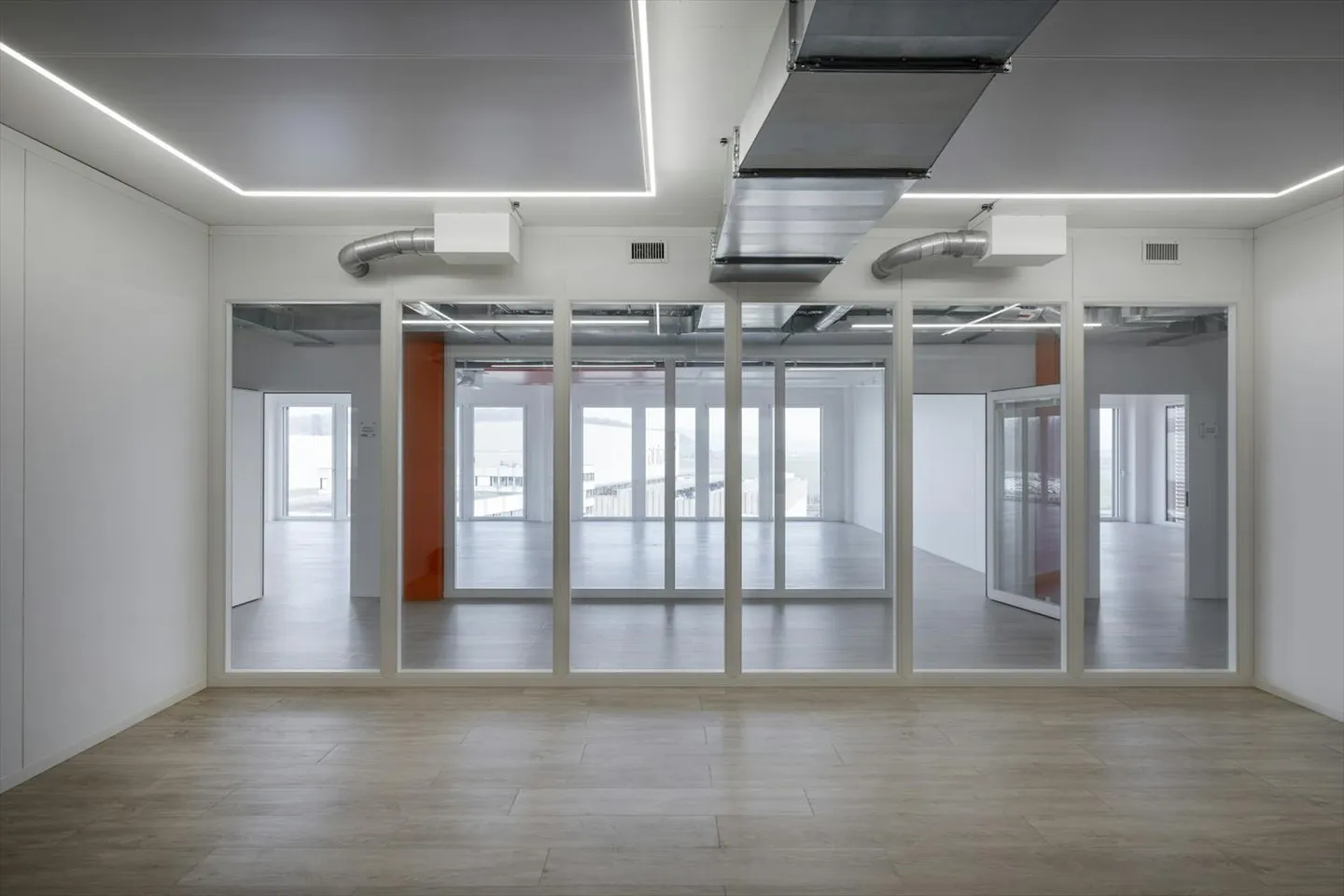 300 m2 o 730 m2 di spazi per uffici premium con vista - Moderno, climatizzato, sostenibile - Foto 4 di 10