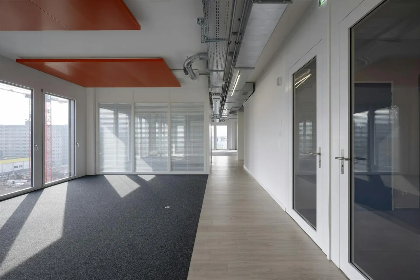 300 m2 o 730 m2 di spazi per uffici premium con vista - Moderno, climatizzato, sostenibile - Foto 6 di 10