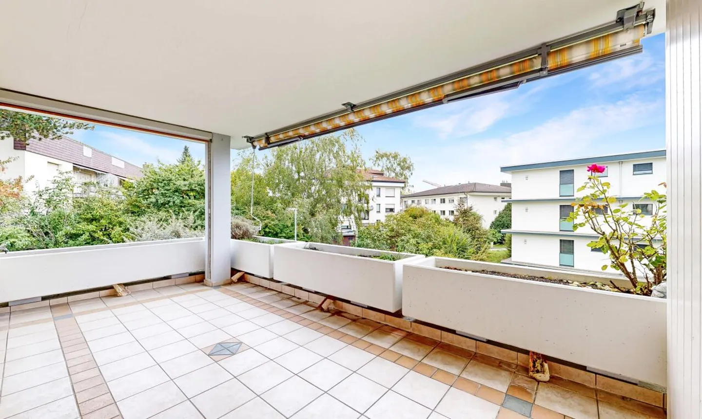 Attraktive 4.5-Zimmer-Wohnung mit Balkon an ruhiger Lage in Widen - Foto 7 von 11