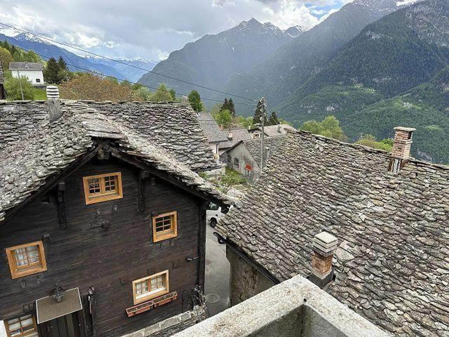 Maison de 3 familles dans un emplacement très calme et ensoleillé avec vue / maison de 3 ... - Photo 28 sur 34