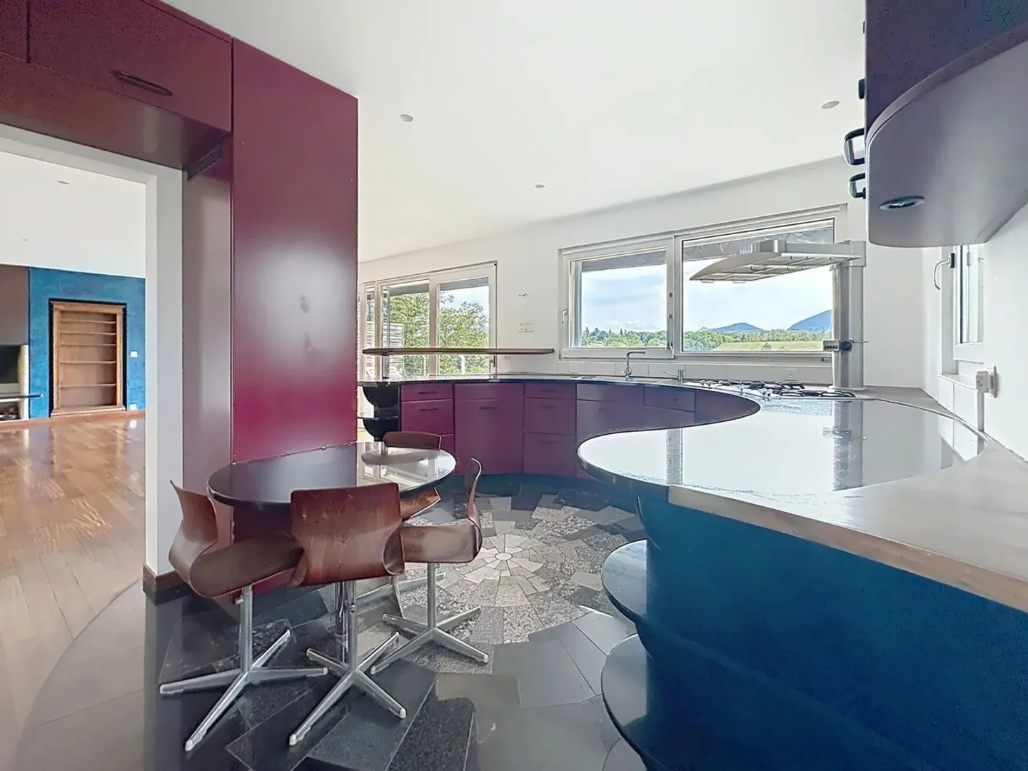 Appartement spacieux avec terrasse - Photo 6 sur 11