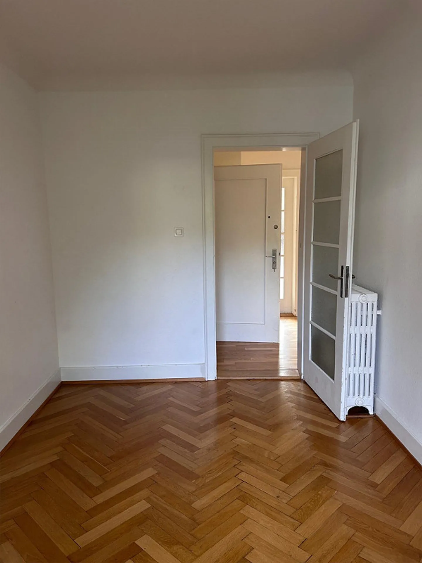 Helle Wohnung mit Balkon und eigenem Garten - Foto 5 von 15