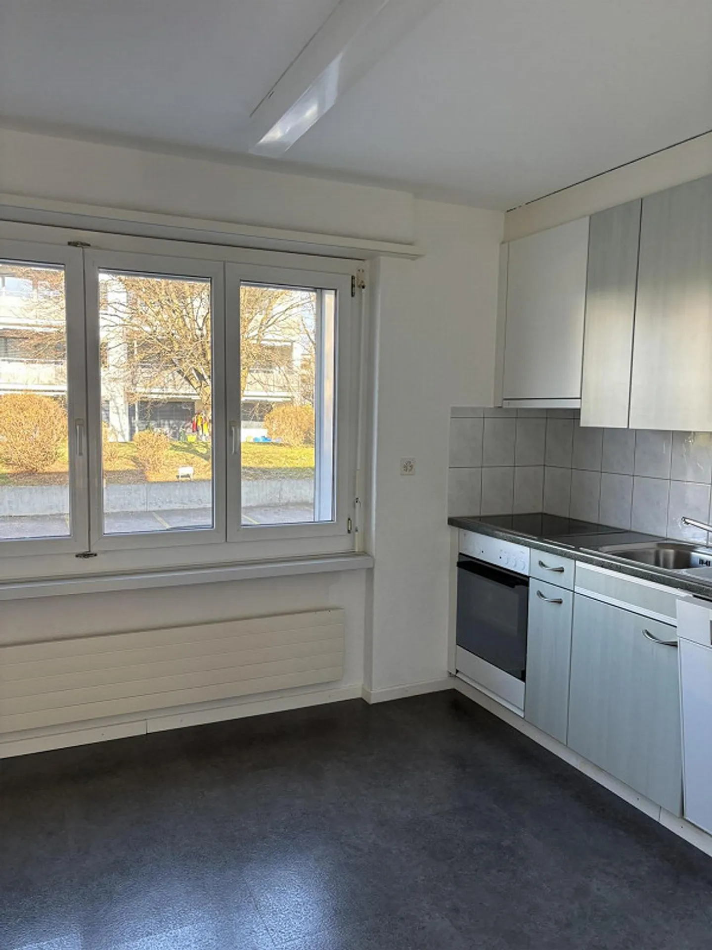 Appartamento di 3.5 locali a Dübendorf (affitto temporaneo) - Foto 3 di 11