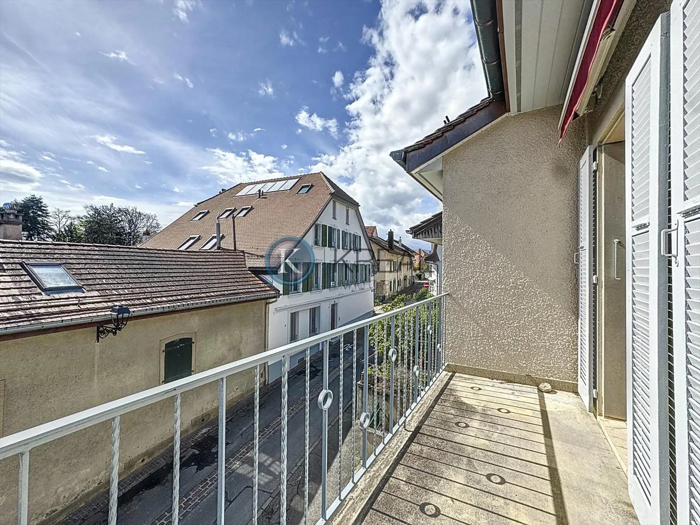 Nel cuore del villaggio? Magnifico appartamento di 5,5 stanze con terrazza di 28 m²! - Foto 2 di 9