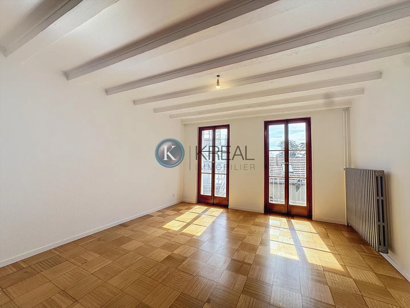 Nel cuore del villaggio? Magnifico appartamento di 5,5 stanze con terrazza di 28 m²! - Foto 3 di 9