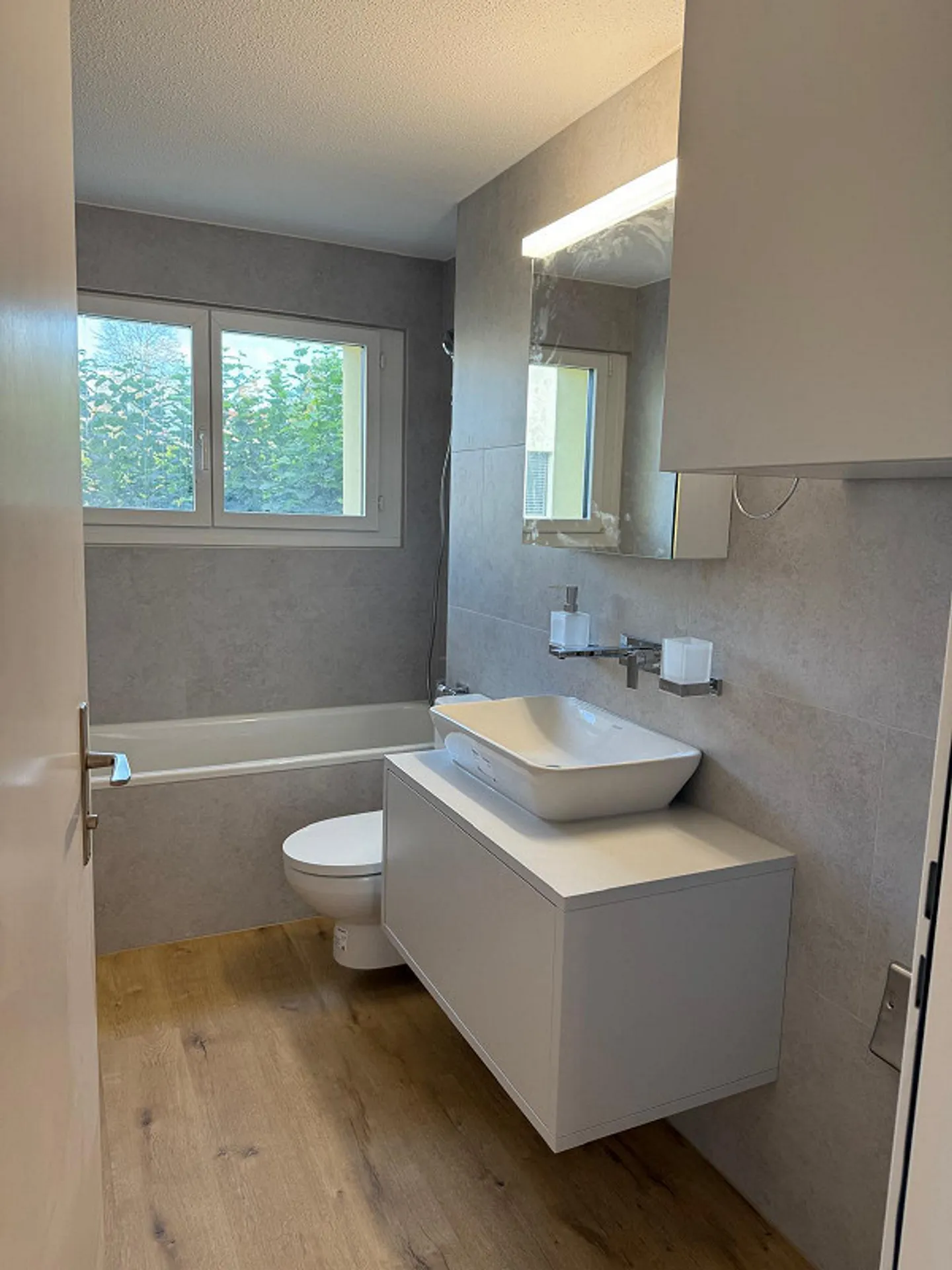 Frisch renovierte 4.5-Zimmer-Wohnung an ruhiger Lage - Foto 2 von 10