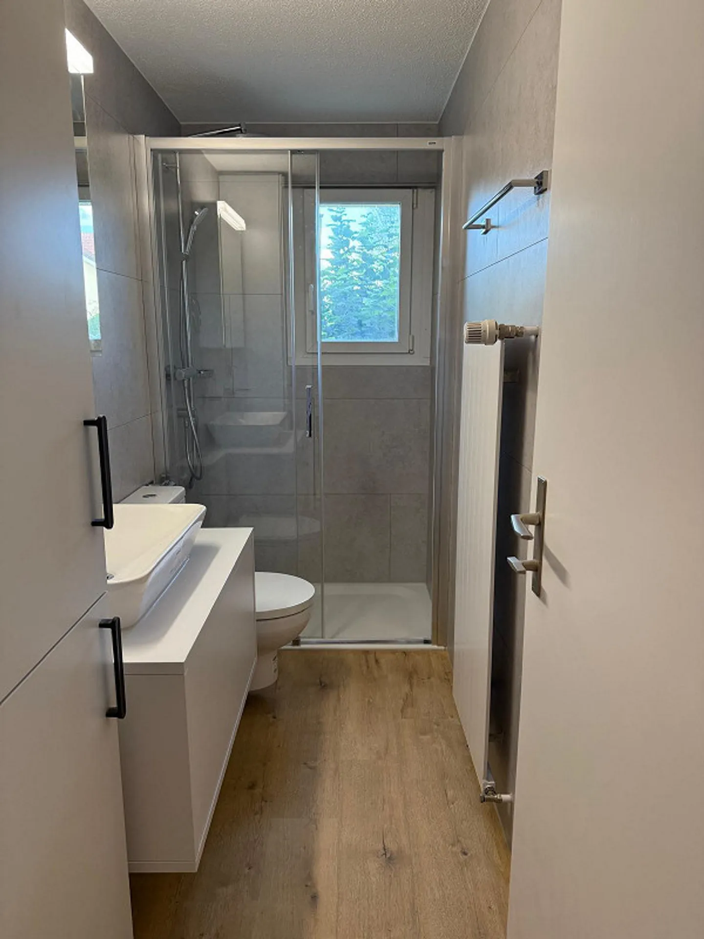 Frisch renovierte 4.5-Zimmer-Wohnung an ruhiger Lage - Foto 3 von 10