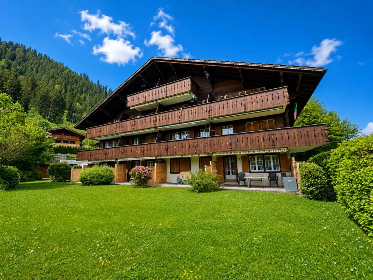 Charmante Wohnung im Chaletstil - Foto 1 von 12