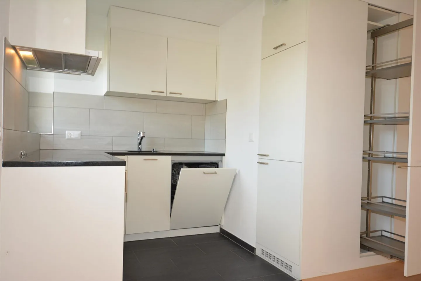 Appartamento 3.5 locali con balcone - Foto 3 di 5