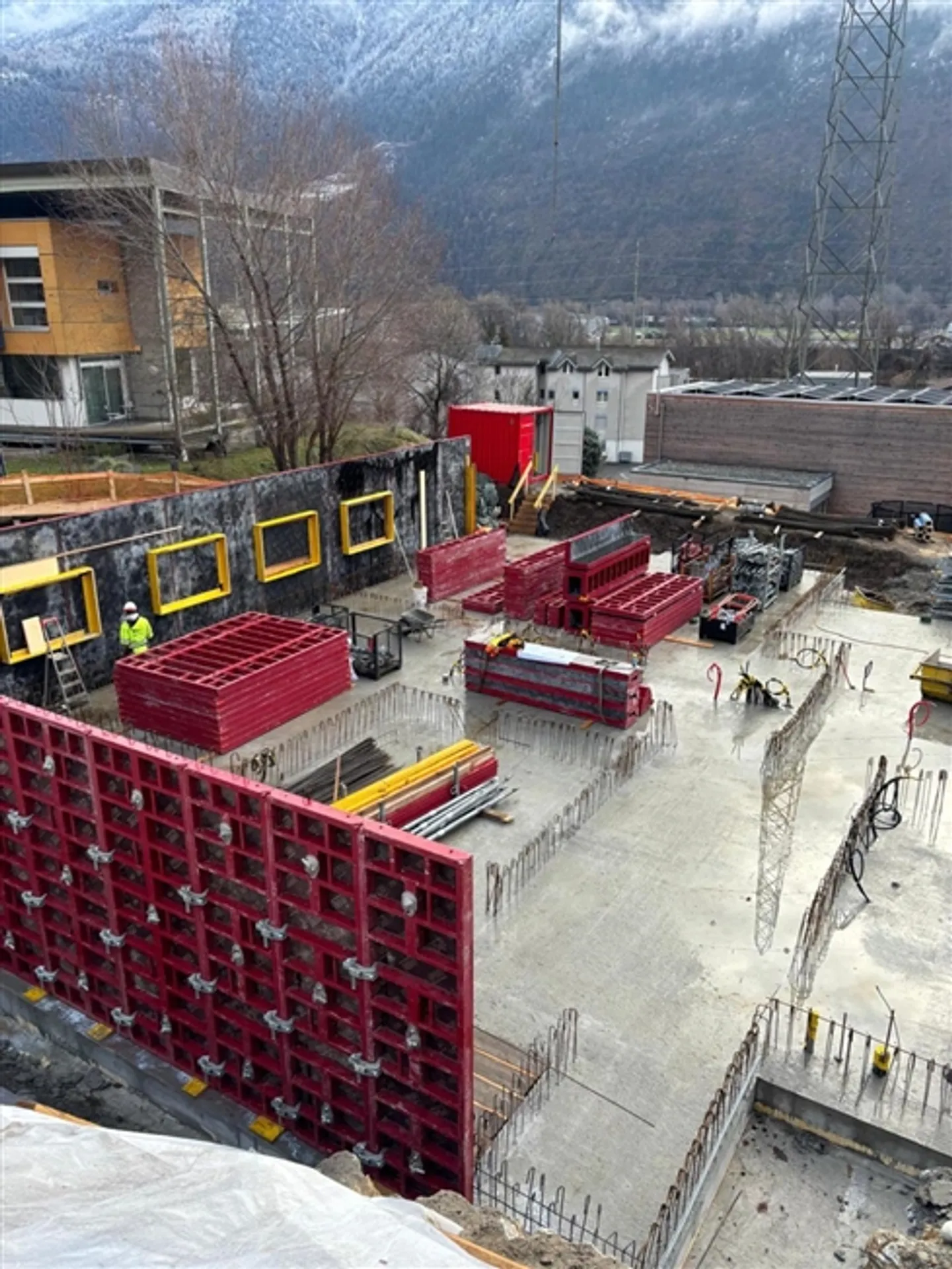 New construction - modern and spacious 5.5-room apartment in Raron - Photo 7 of 7