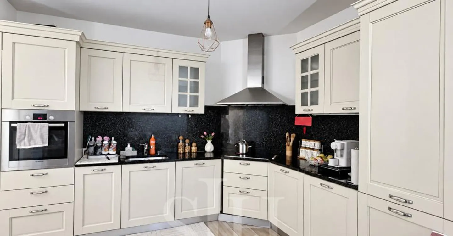Yield building consisting of 3 apartments Rare on the market - Photo 9 of 10