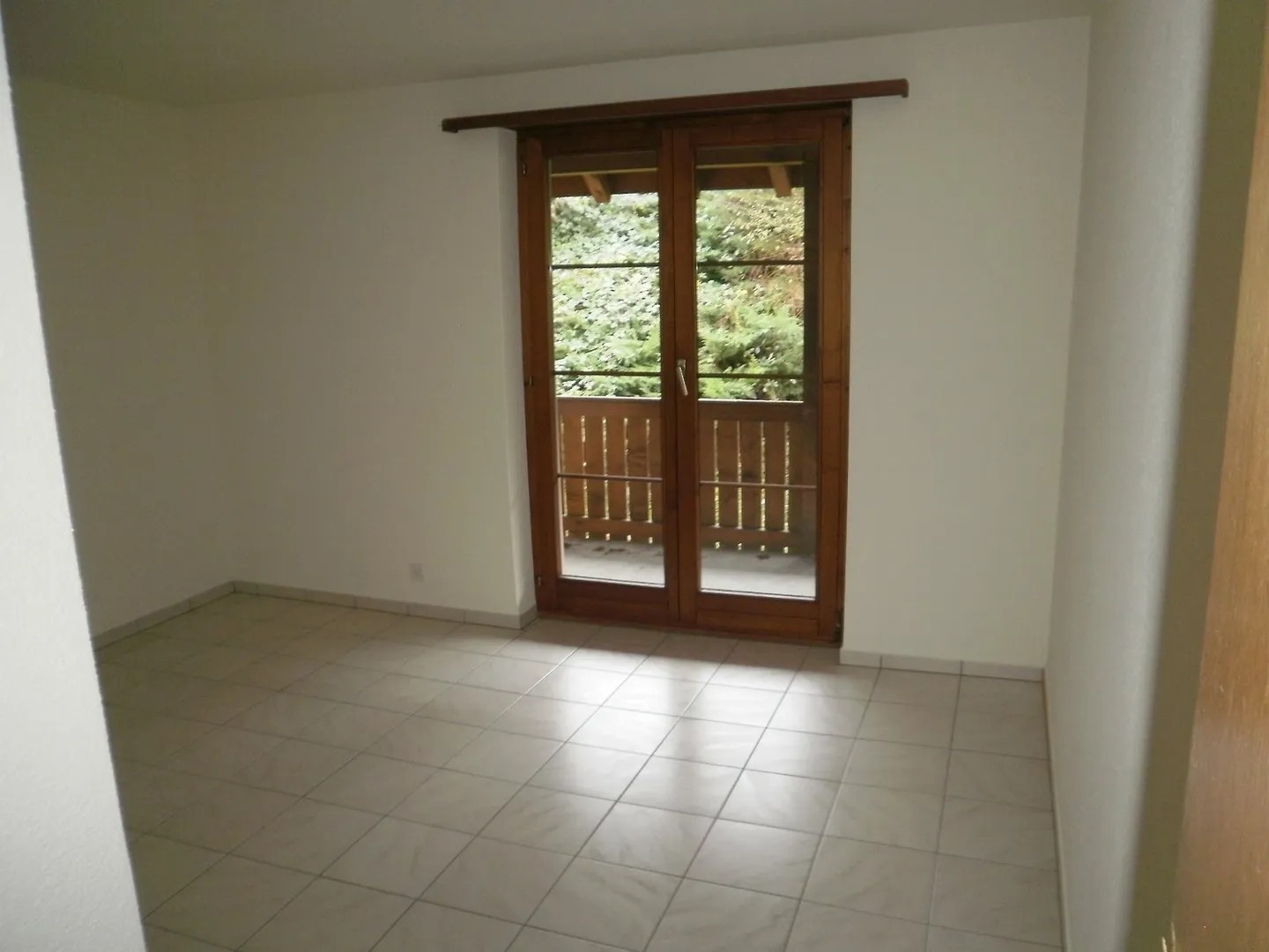 Charmante appartement de 4,5 pièces avec balcon - Photo 5 sur 7