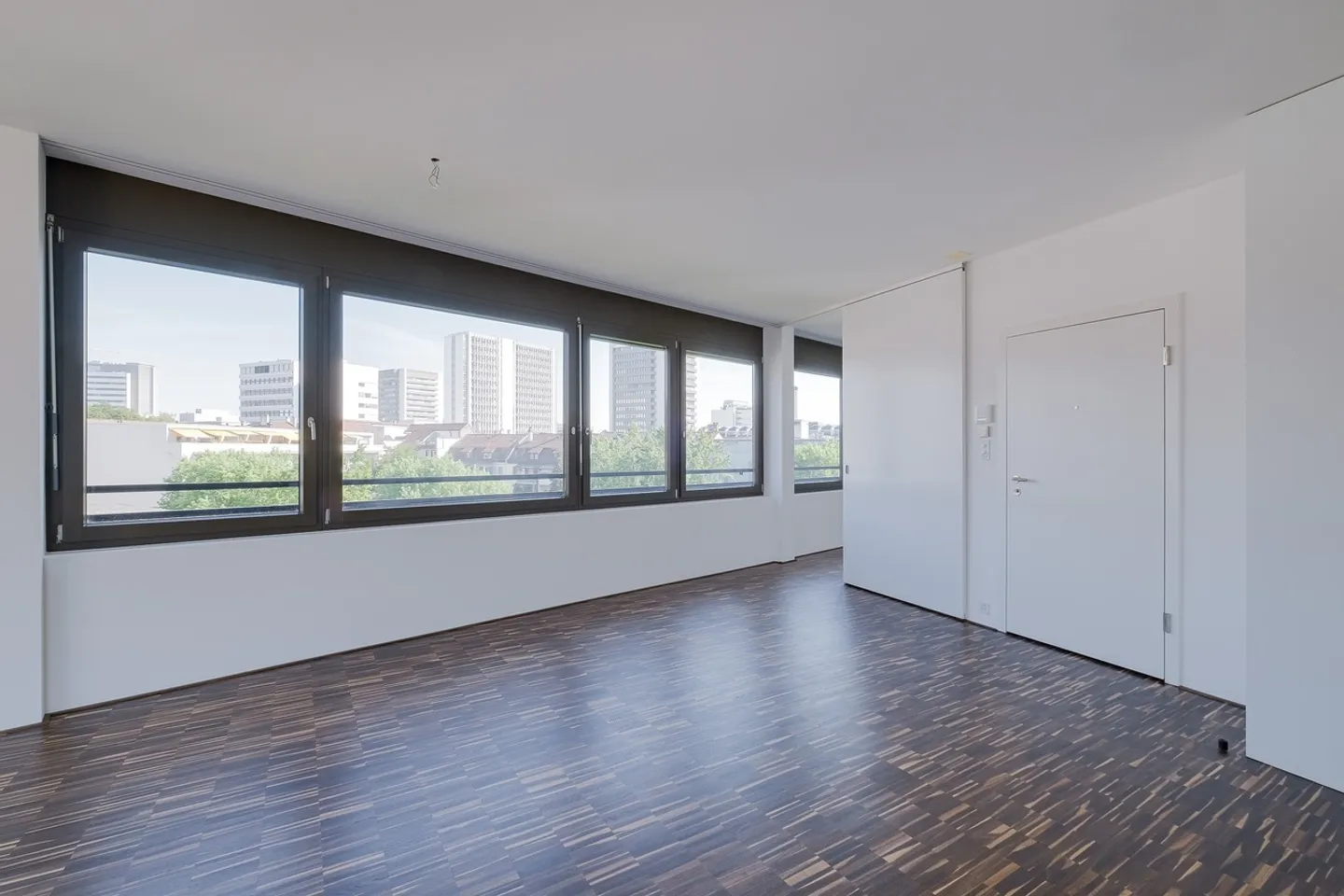 Appartement en attique sur 2 étages avec 3 terrasses ! - Photo 8 sur 11