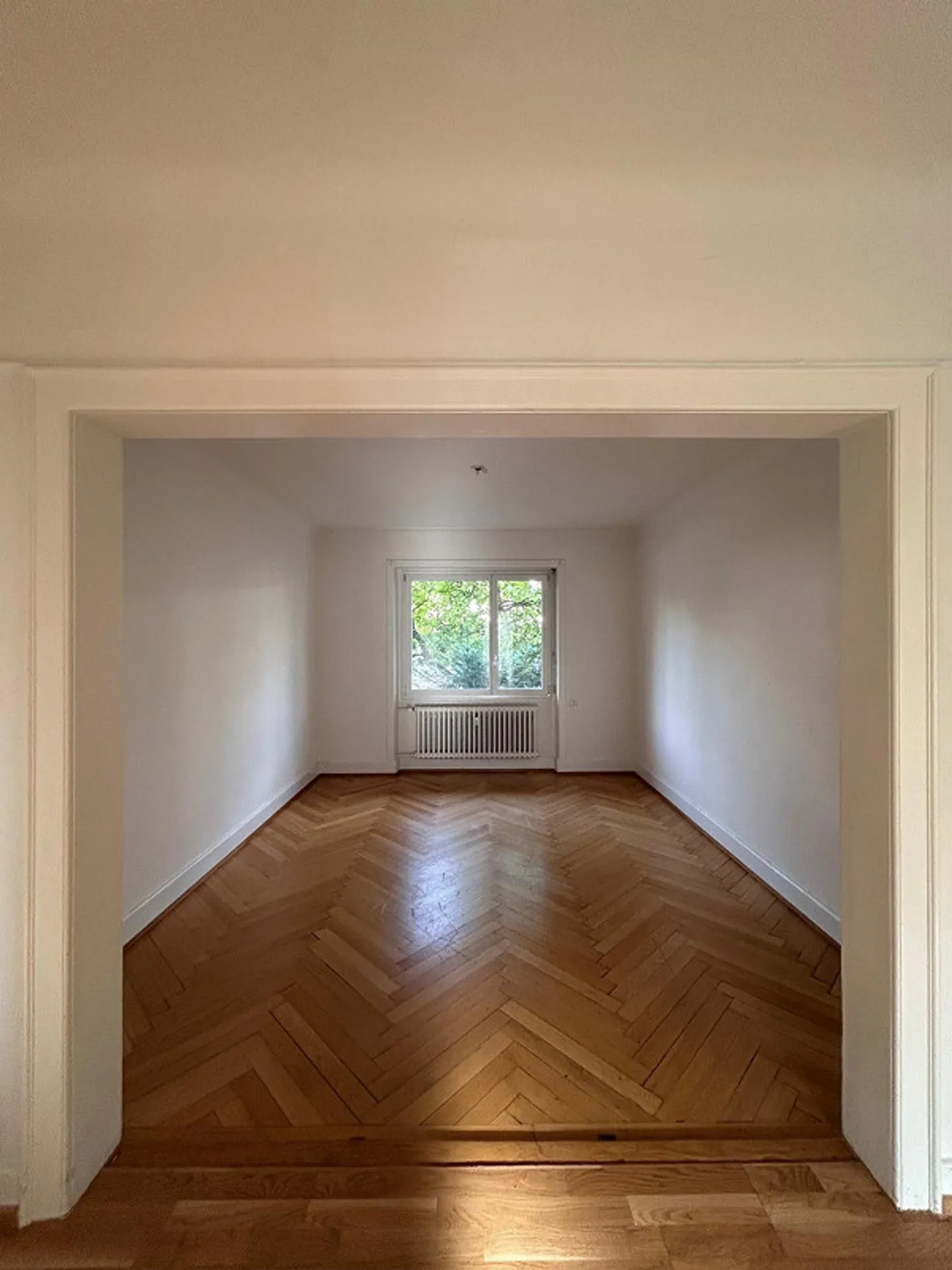 Helle Wohnung mit Balkon und eigenem Garten - Foto 6 von 15