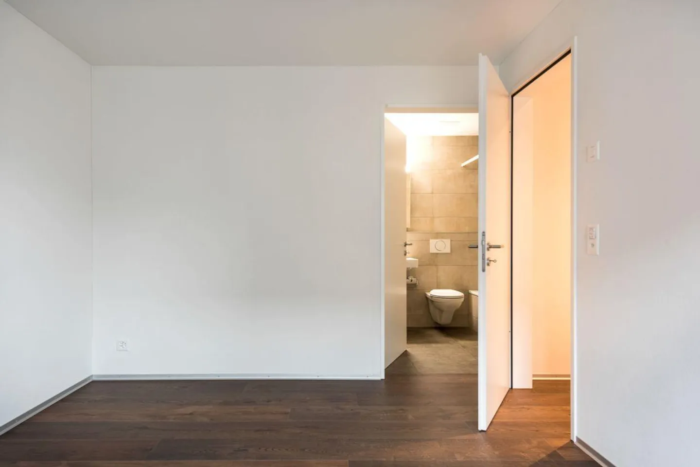 Appartamento elegante e moderno in un edificio ben tenuto! - Foto 7 di 10