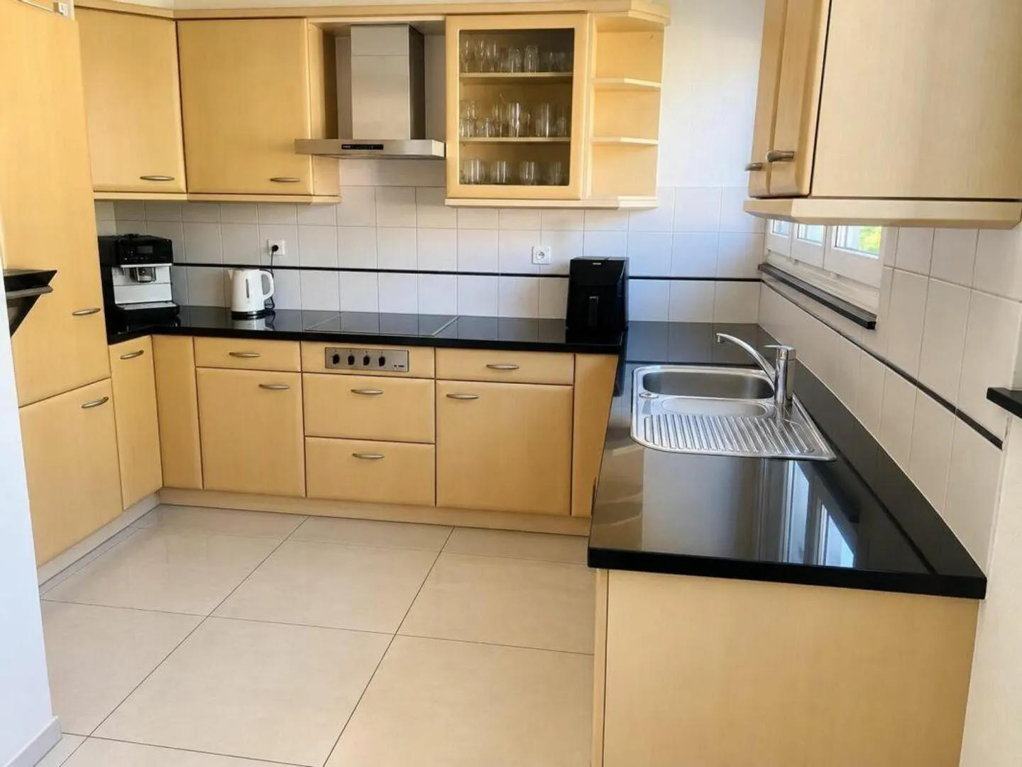 Appartement 3.5 pièces avec balcon vitré - Photo 2 sur 10