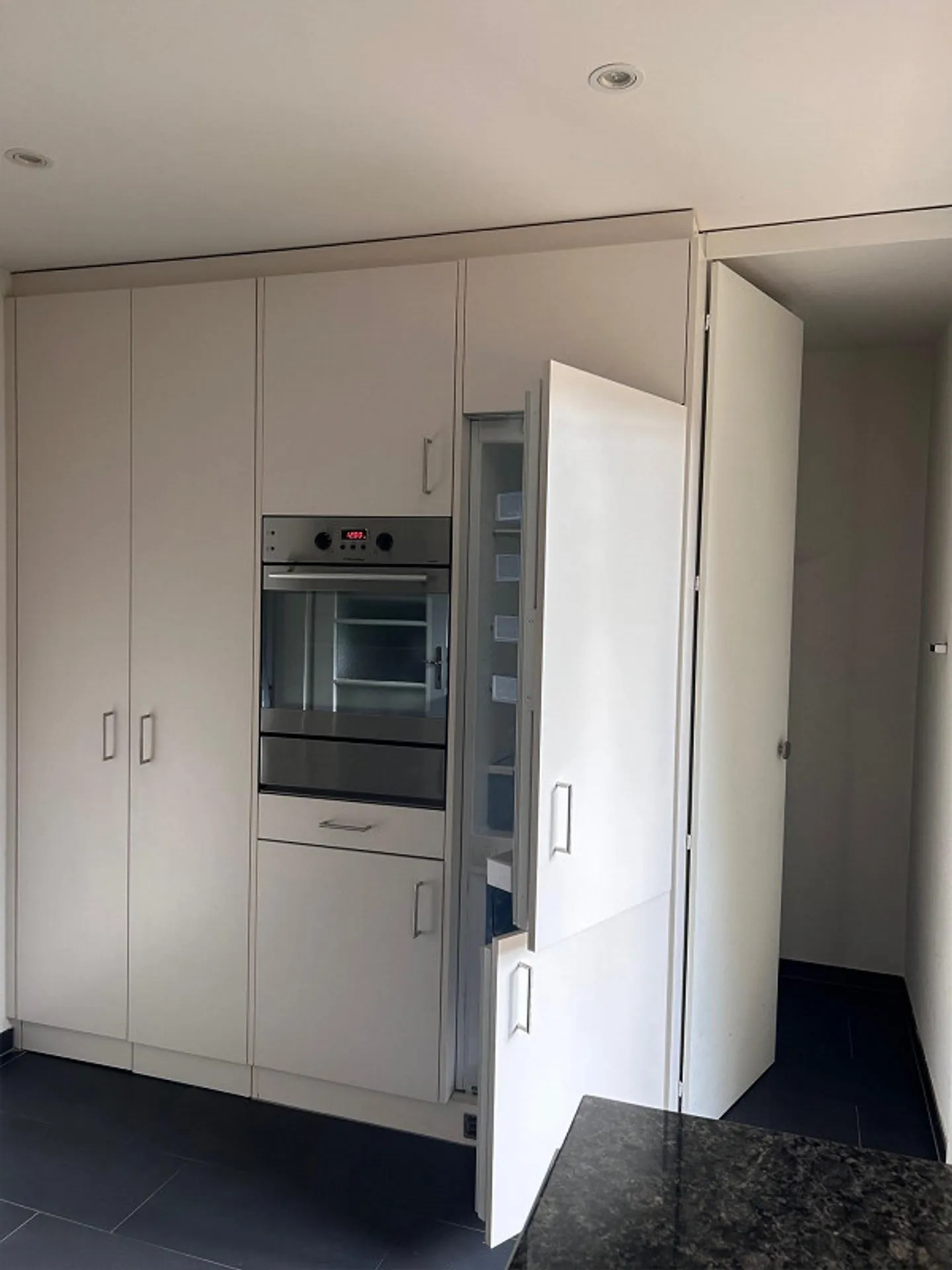 Helle Wohnung mit Balkon und eigenem Garten - Foto 11 von 15