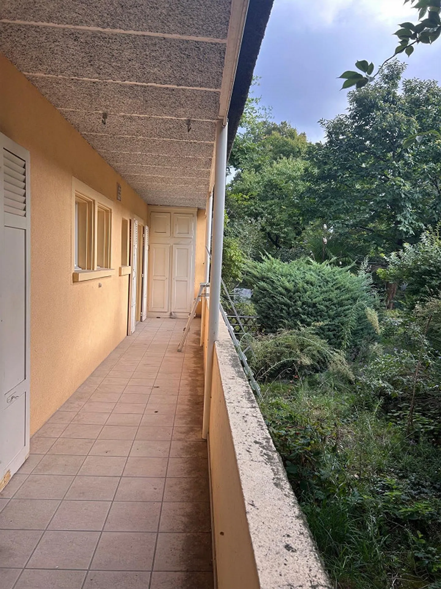Helle Wohnung mit Balkon und eigenem Garten - Foto 13 von 15
