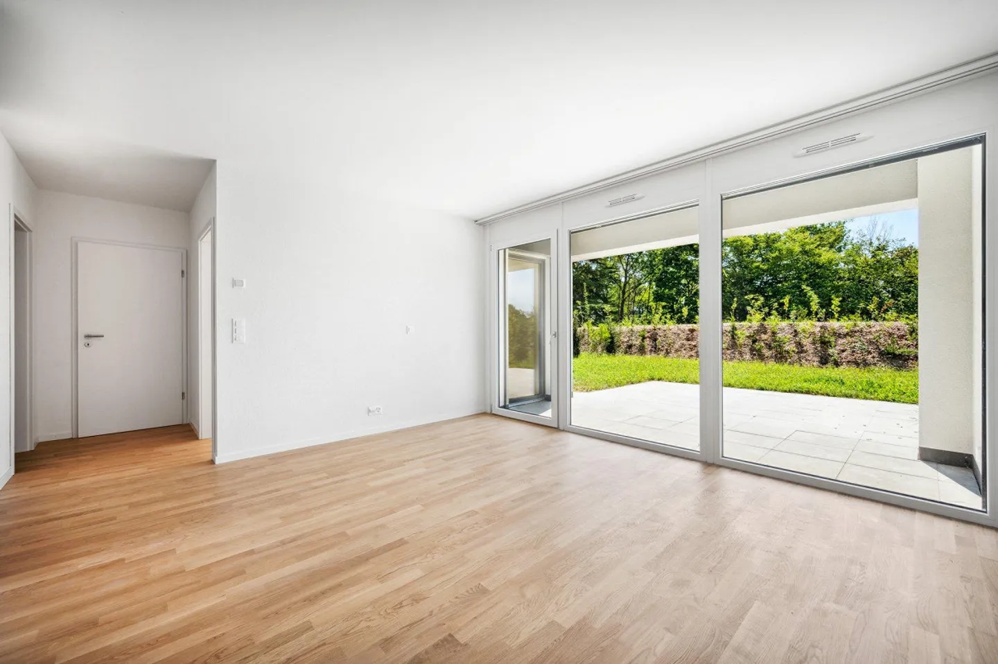 Appartement spacieux avec loggia - Photo 4 sur 7