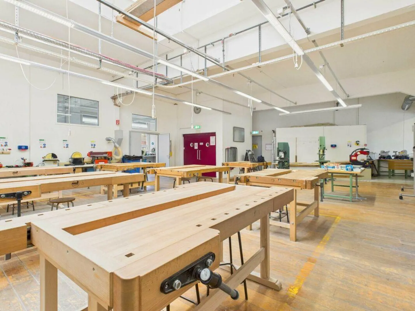 Office/Commercial Spaces in a Central Location - Photo 4 of 14