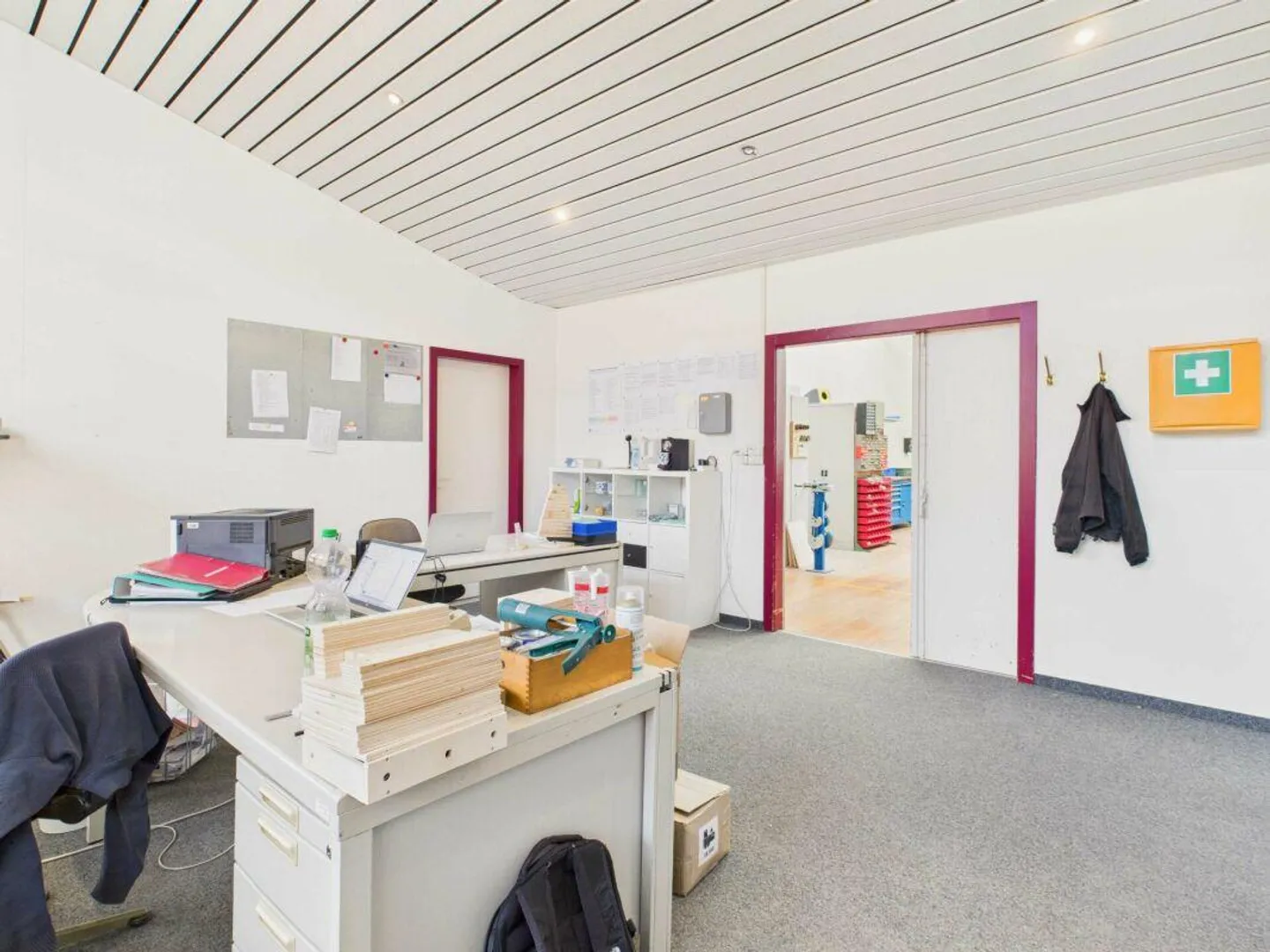 Office/Commercial Spaces in a Central Location - Photo 9 of 14