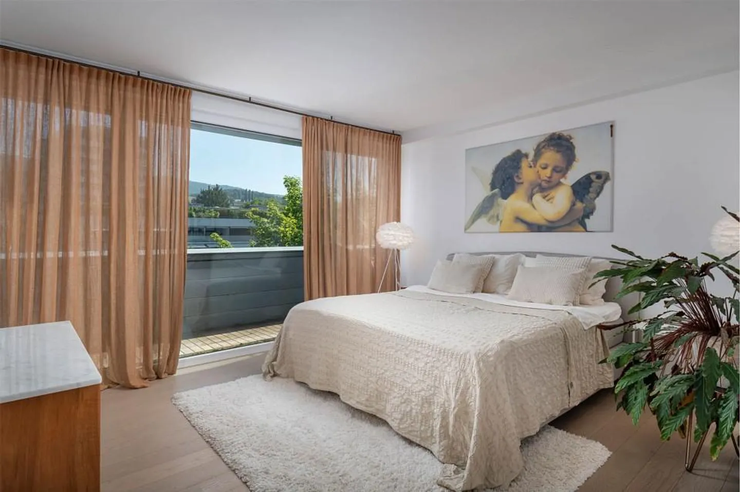 Like-new 4½ room penthouse apartment in a good location - Photo 8 of 11