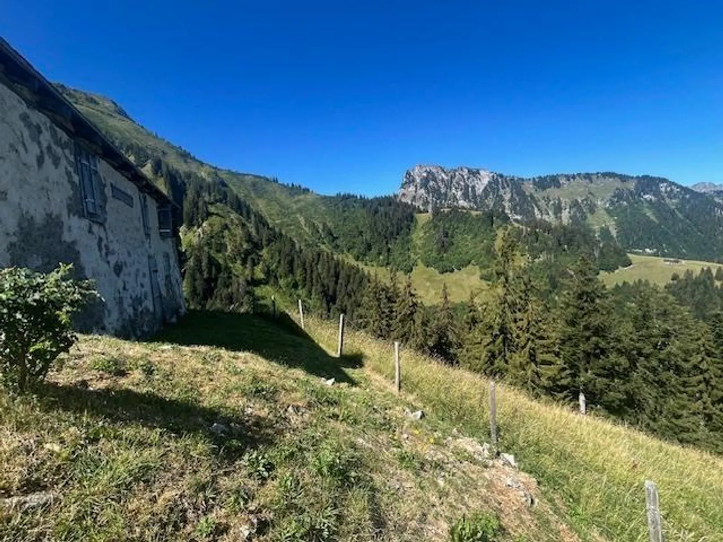 Charmant Chalet Alpin à Rossinière - Photo 6 sur 12