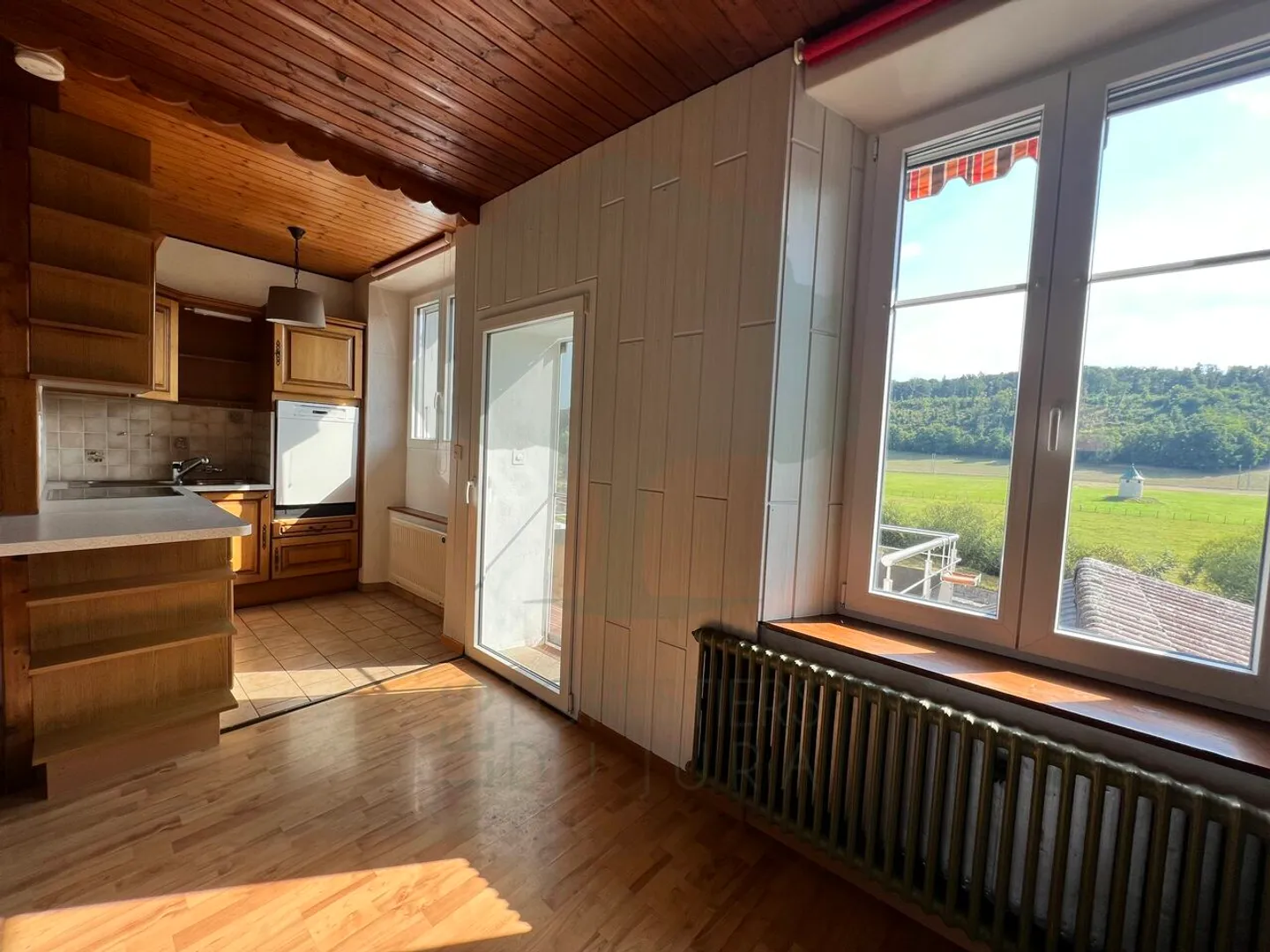 Appartamento con 5,5 stanze e balcone a Courtemaiche - Foto 2 di 11
