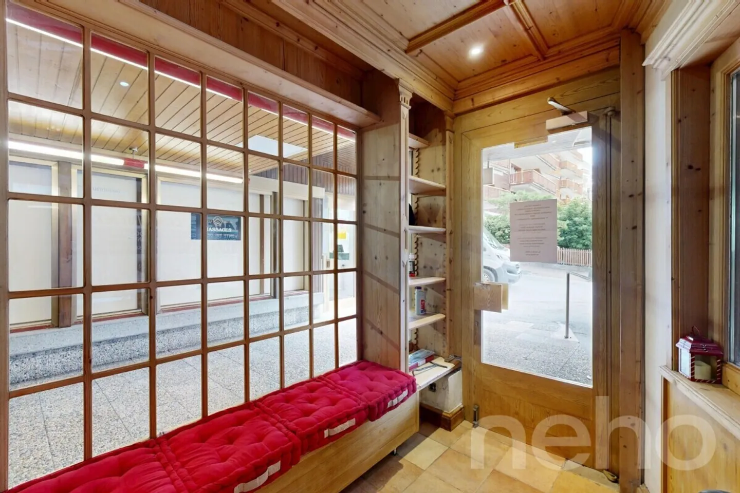 Prime Commercial Space in Crans-Montana - Photo 3 of 12