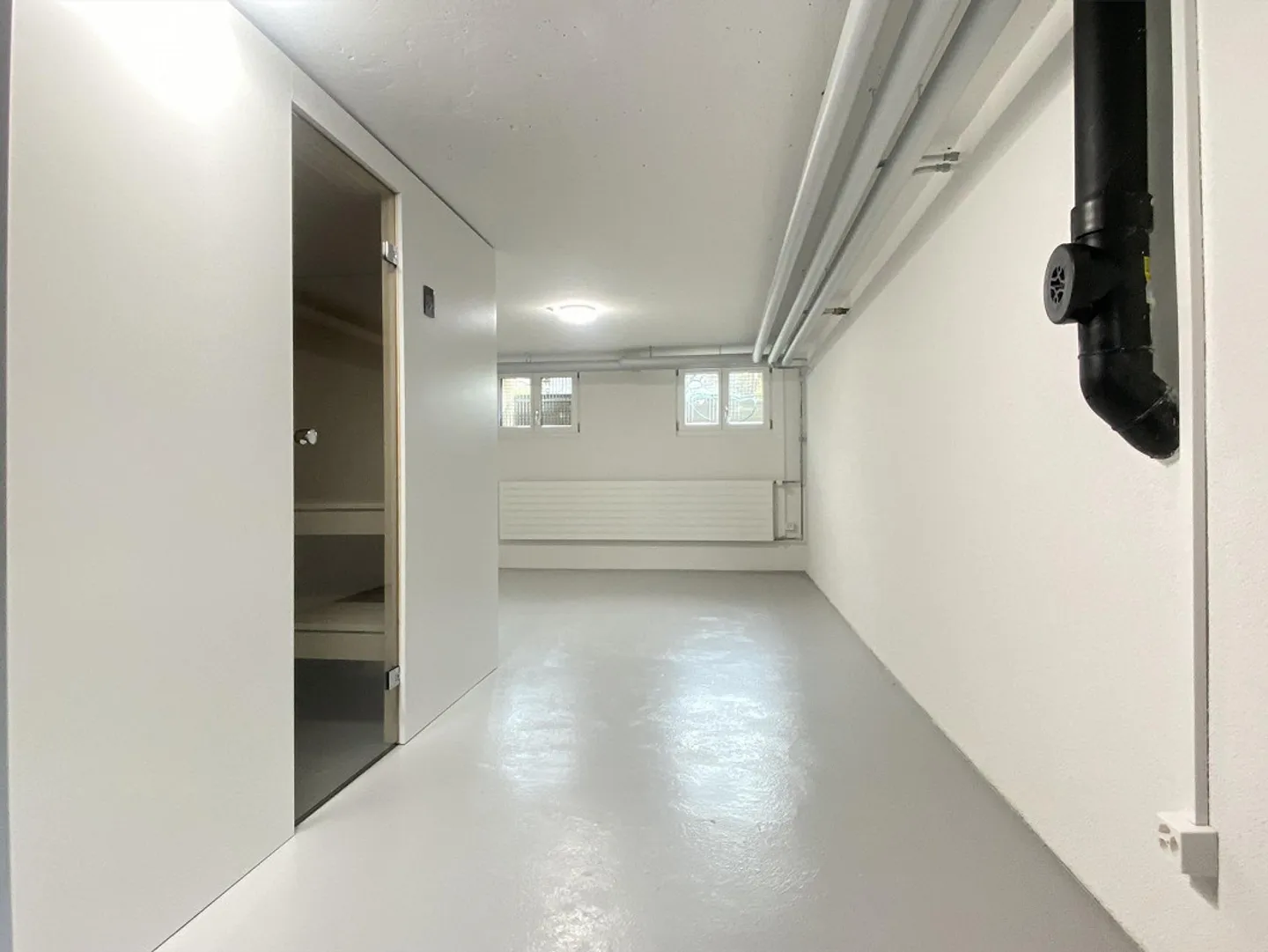 Freshly renovated, large single-family house in the green - Photo 25 of 28