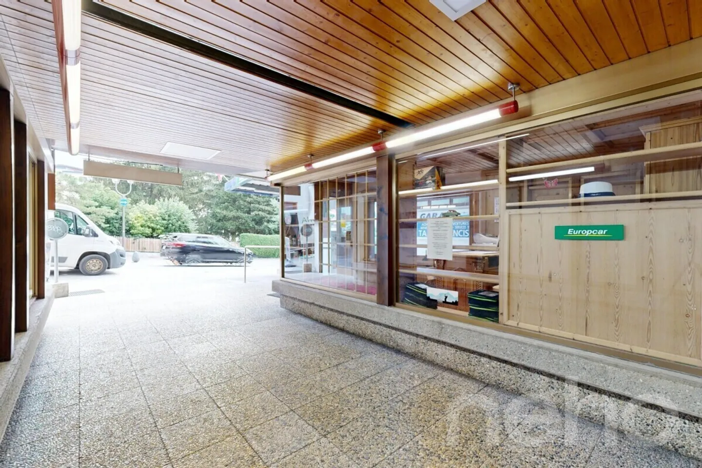 Prime Commercial Space in Crans-Montana - Photo 10 of 12