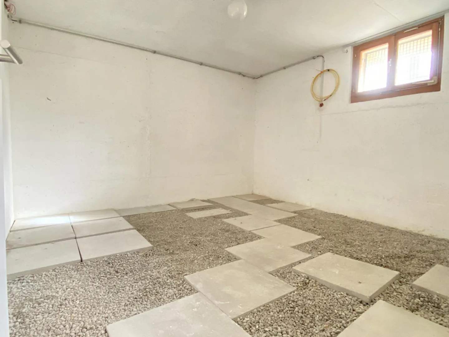 Freshly renovated, large single-family house in the green - Photo 28 of 28