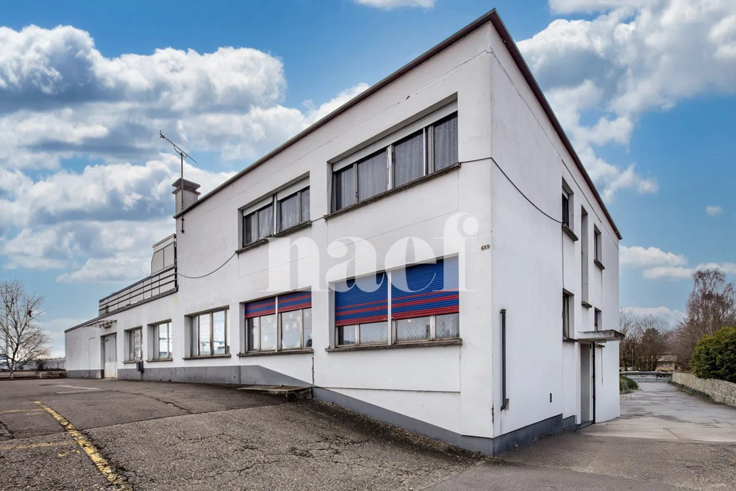 Mischgenutztes Gebäude mit hohem Ertrag - Foto 2 von 4