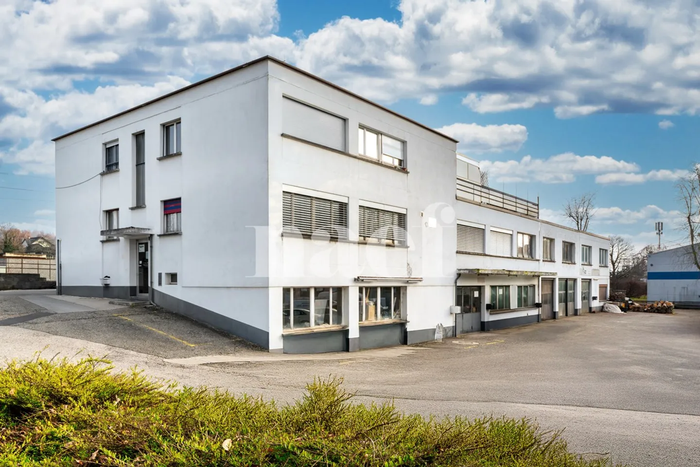 Mischgenutztes Gebäude mit hohem Ertrag - Foto 4 von 4