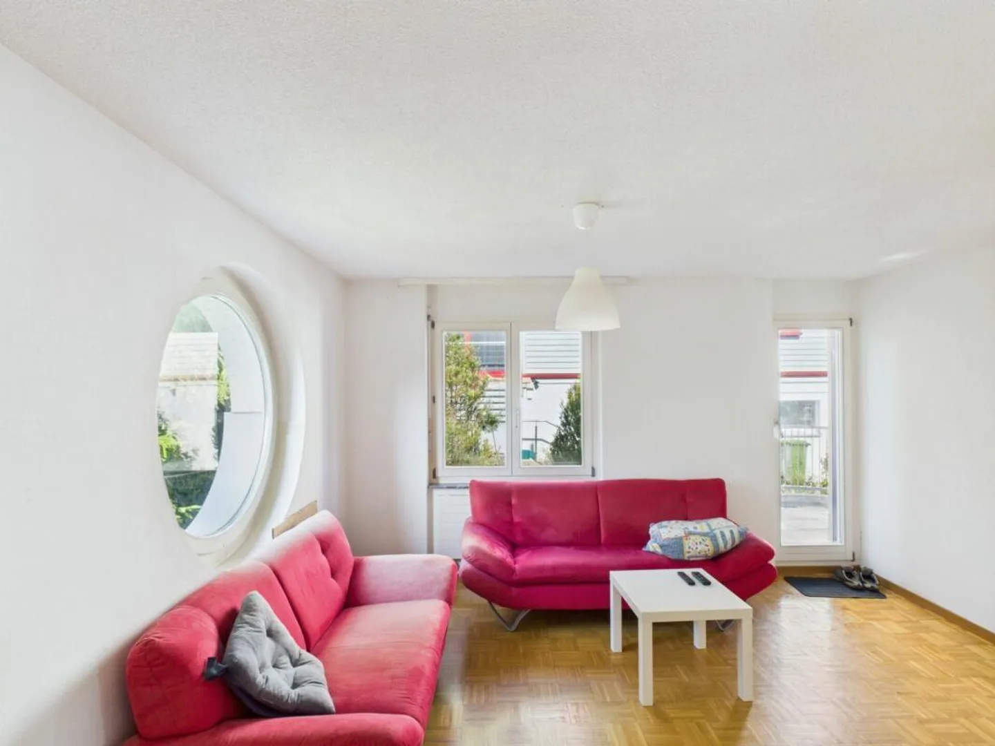 Charmante 2.5 Zimmer Wohnung - Foto 3 von 13