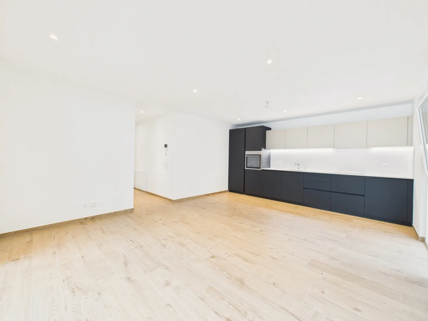 Appartement charmant de 2,5 pièces à Giubiasco, dans le canton de TI - Photo 5 sur 11