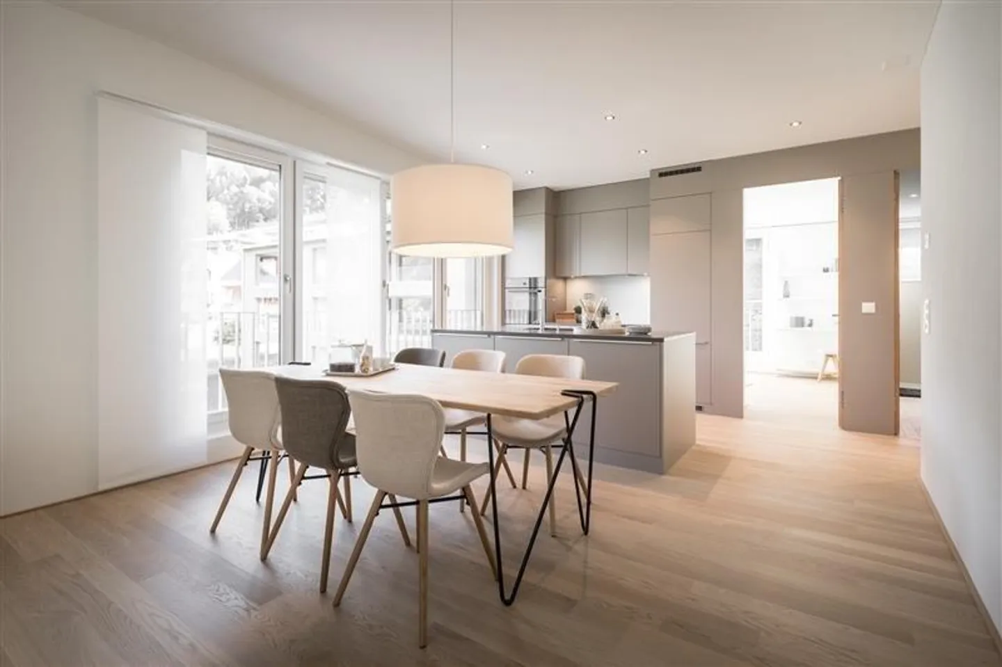 Appartamento moderno di 3,5 locali a Tomils in affitto! - Foto 4 di 7