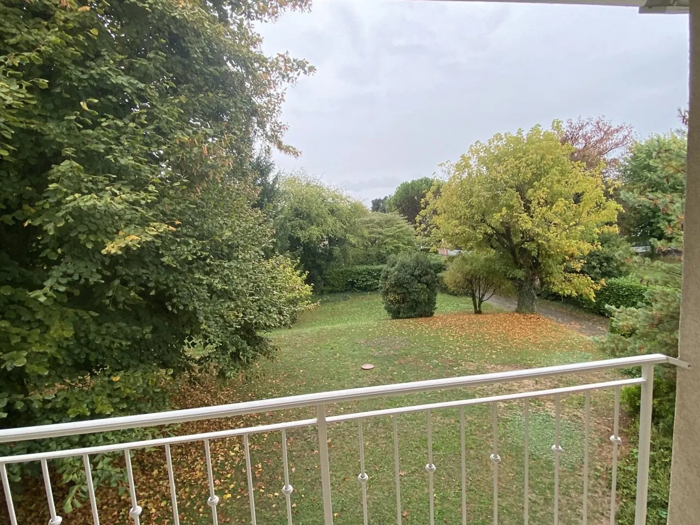 Charmantes Familienhaus in Saint-Sulpice - Foto 2 von 2