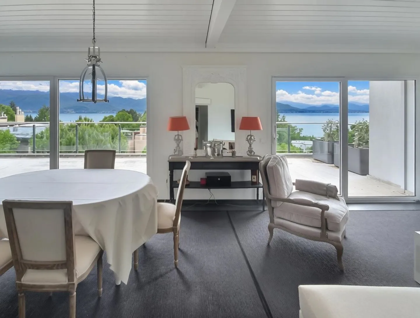 Attico esclusivo con vista lago - Foto 4 di 9