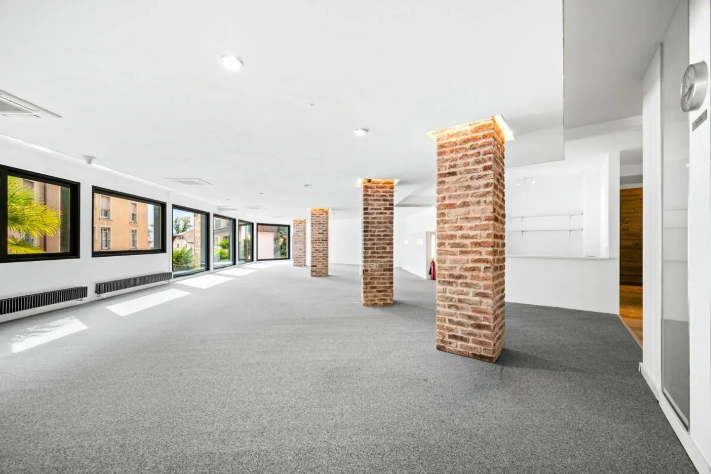 Superficie residenziale e commerciale a Montreux - Foto 2 di 9